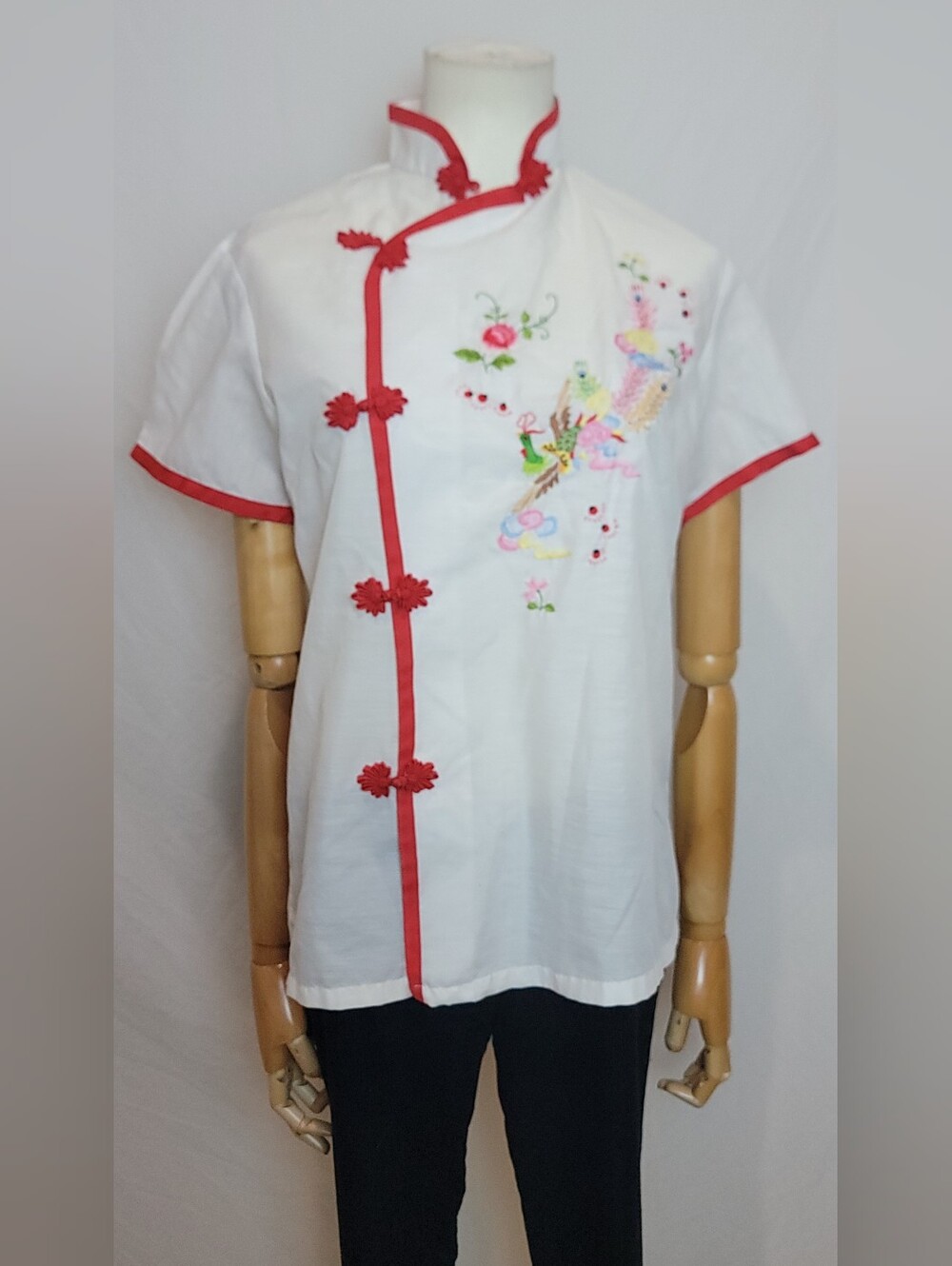 Vintage Chinese- Style Short-sleeve white button-up top, Size Small